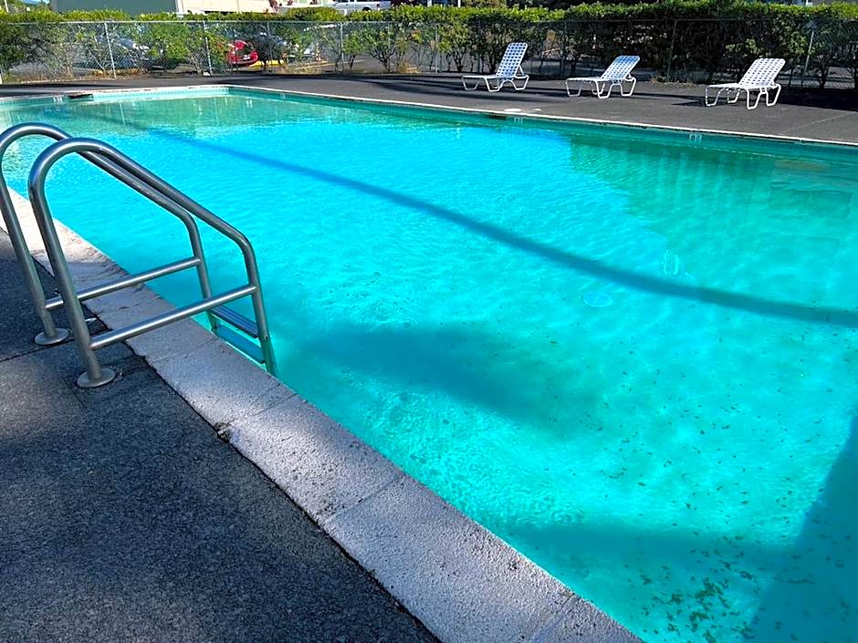 Stunning Views Best location in Hilo 2BR modern Condo