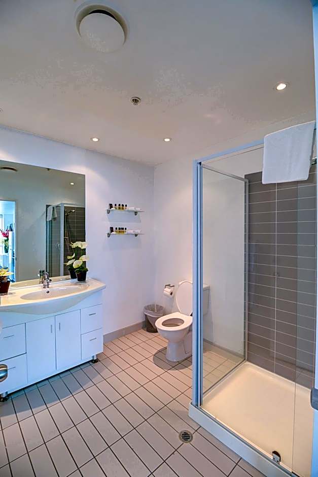 The Quadrant Hotel & Suites