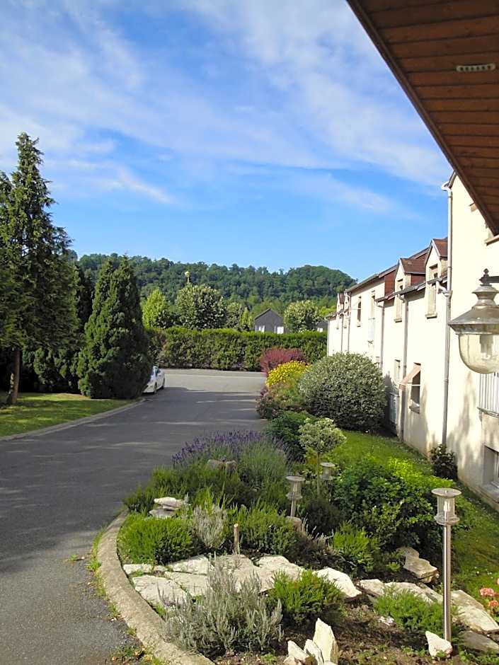 Fasthôtel Pont-Audemer -LE DRAKKAR -un hôtel FH Confort
