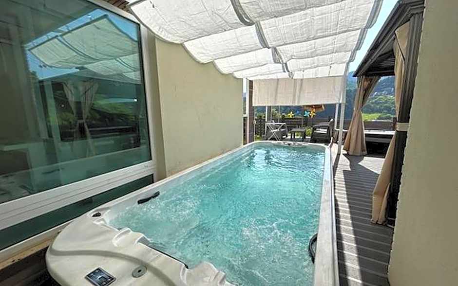Gapyeong Pool Villa Lavelo Pension