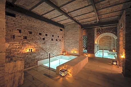 Azur Real Hotel Boutique