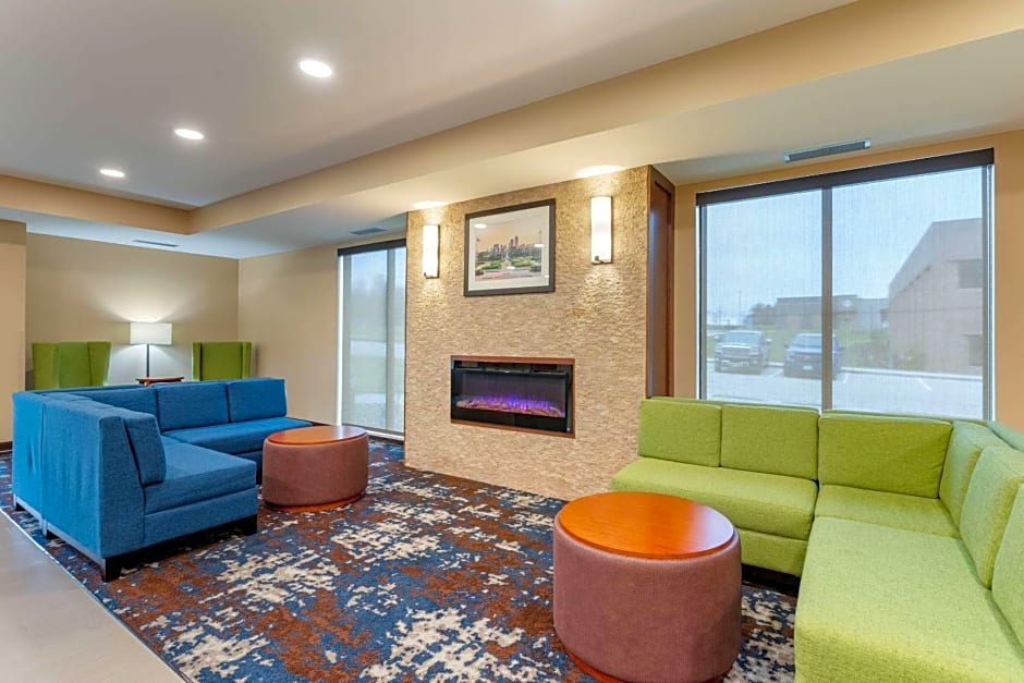 Comfort Inn & Suites