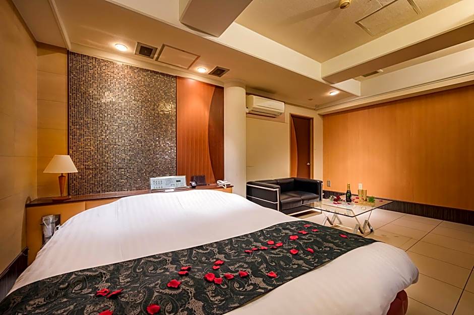 HOTEL MOBILIA (Adult Only)