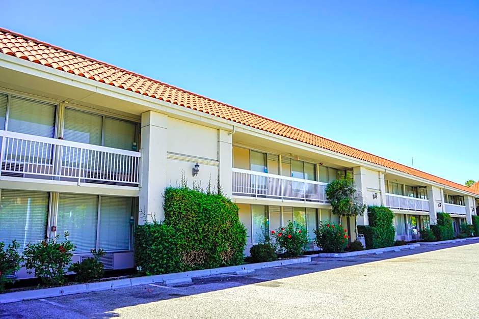 Uptown Oasis San Jose Airport