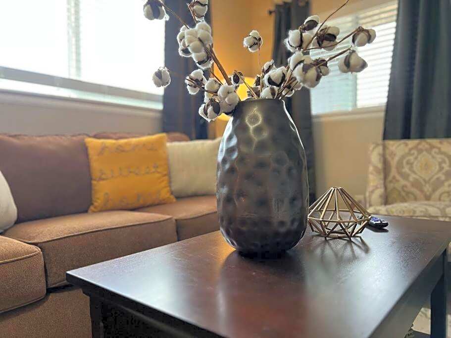 Spacious Westminster 2bd/1ba