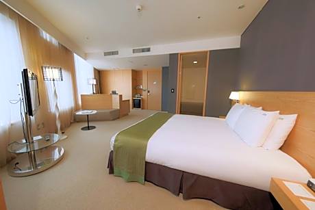 King Suite