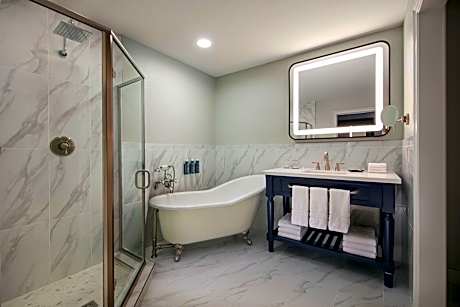 Room River View