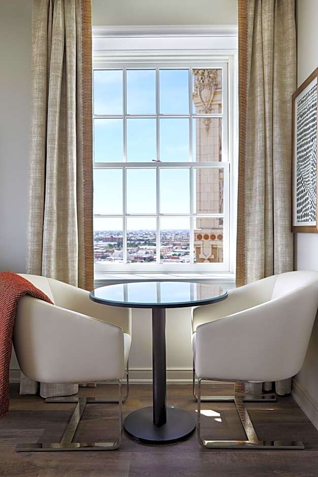 The Plaza Hotel Pioneer Park