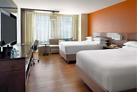 Guest Double Room with Two Double Beds - Concierge Level