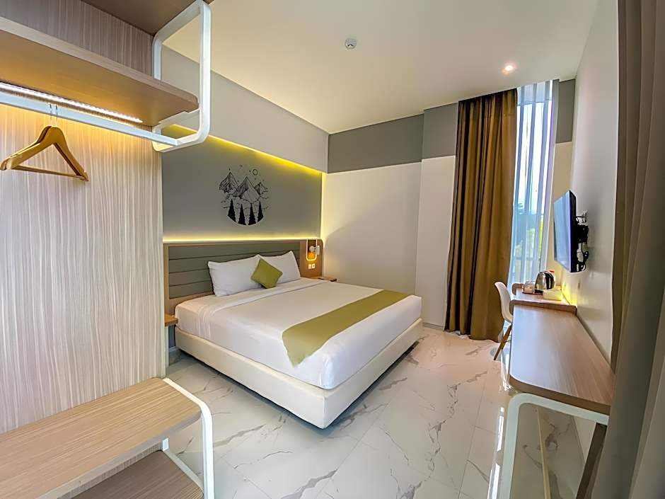 Facade Hotel by Azana