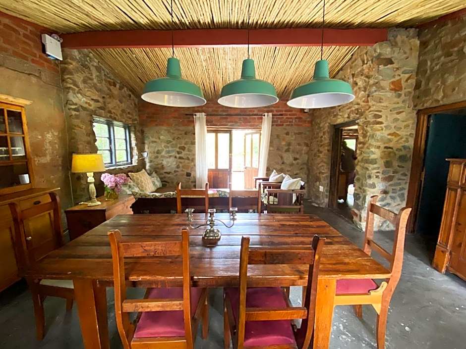 The Riverdeck Accommodation and Backpackers