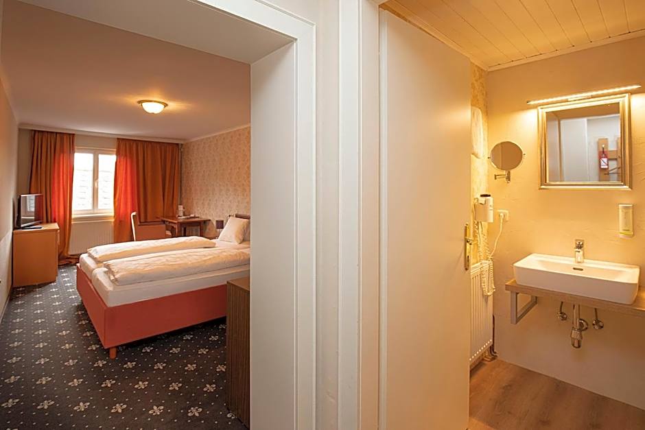 Keramikhotel Goldener Brunnen