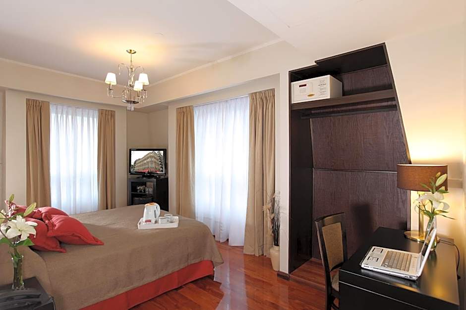 Europlaza Hotel & Suites