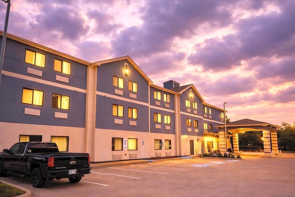 Super 8 by Wyndham Pasadena