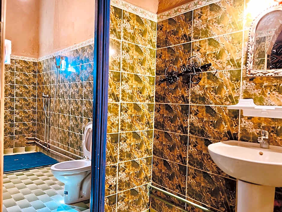 Hotel Camping Les Roses Des Dunes & Piscine