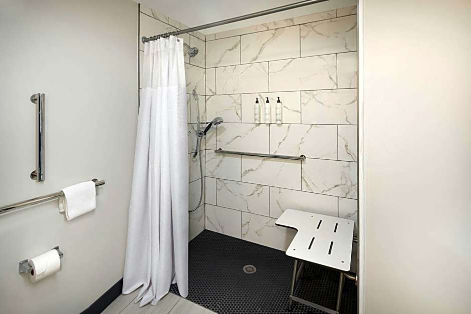 Fairfield Inn & Suites by Marriott Atlanta Vinings/Galleria