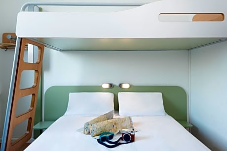 Double Room with Bunk Bed
