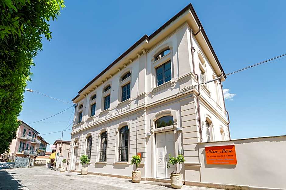 Miramare Apartments&Suites