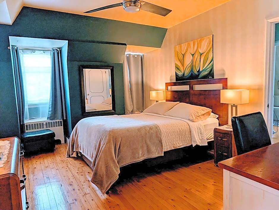 Chateau Murdock Gite