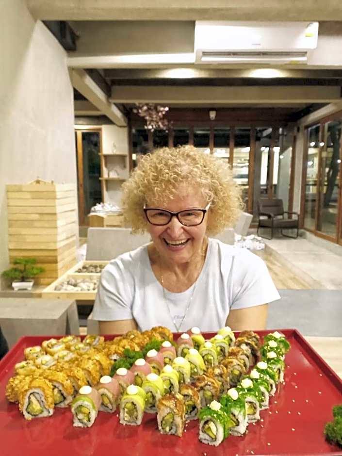 The Zenith Residence Hotel (SHA Extra Plus)