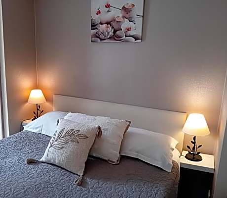 Double Room with Mountain View