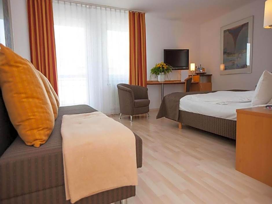 Stuttgart Großbettlingen Hotel by Belvilla