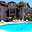 Minta Apartments