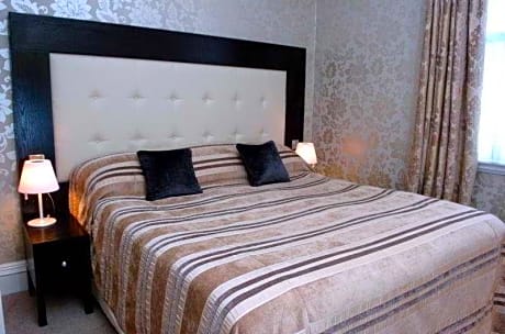 King Bedded Double Room
