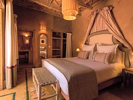 Junior Suite with Garden View