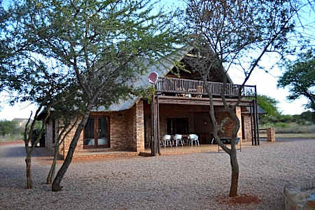 Makhato 84 Bush Lodge