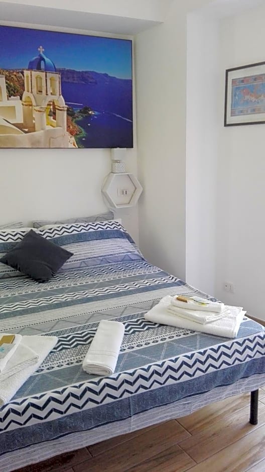 B&B AKROPOLIS