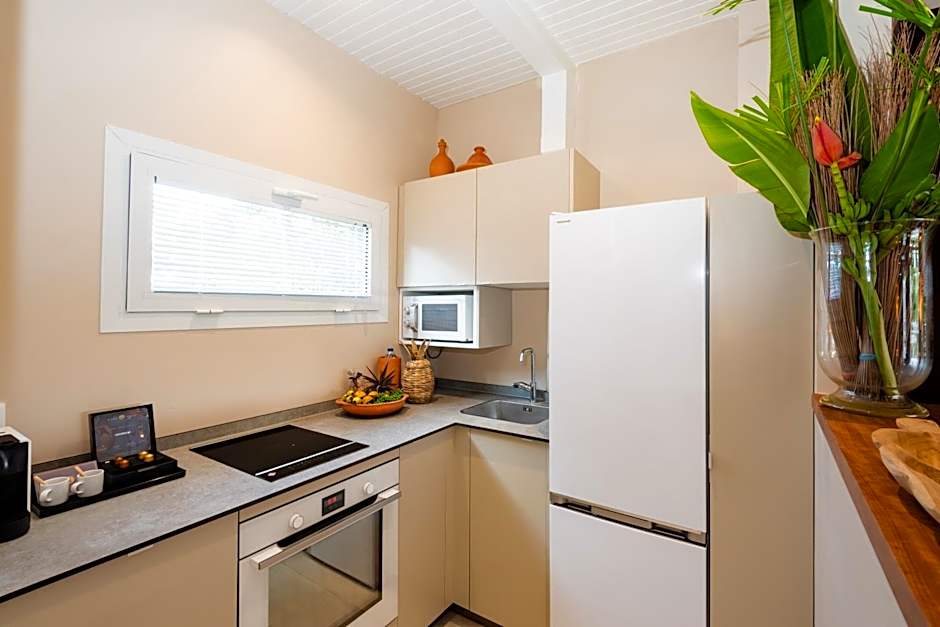 EAST KEYS - East Lagoon Suites