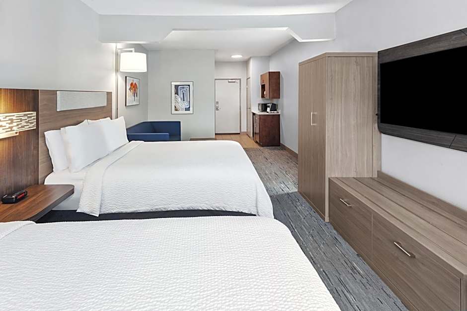 Holiday Inn Express & Suites Carmel North  Westfield By IHG