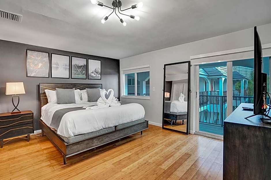 Bright Beachside Getaway