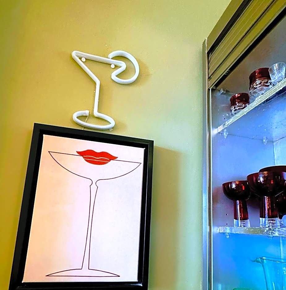 The White House Hotel