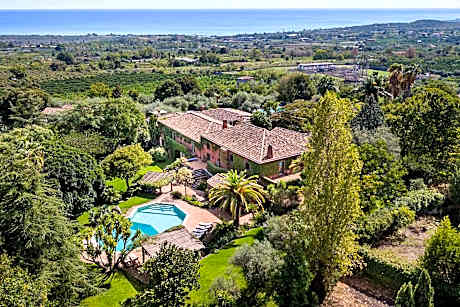 Linera 10, Emma Villas