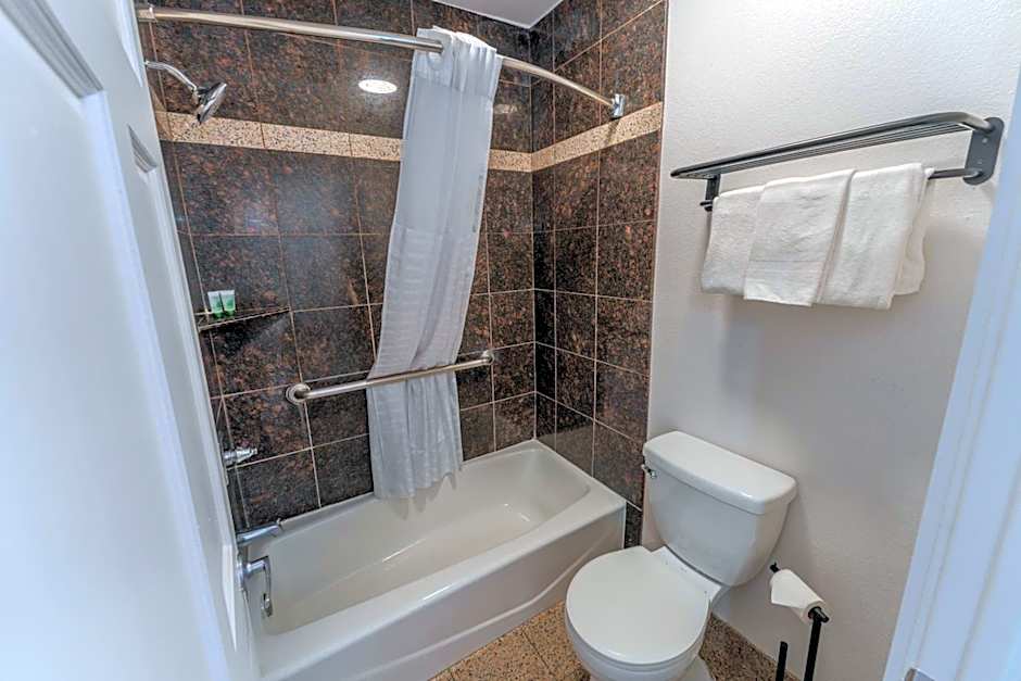 Monterey Surf Inn