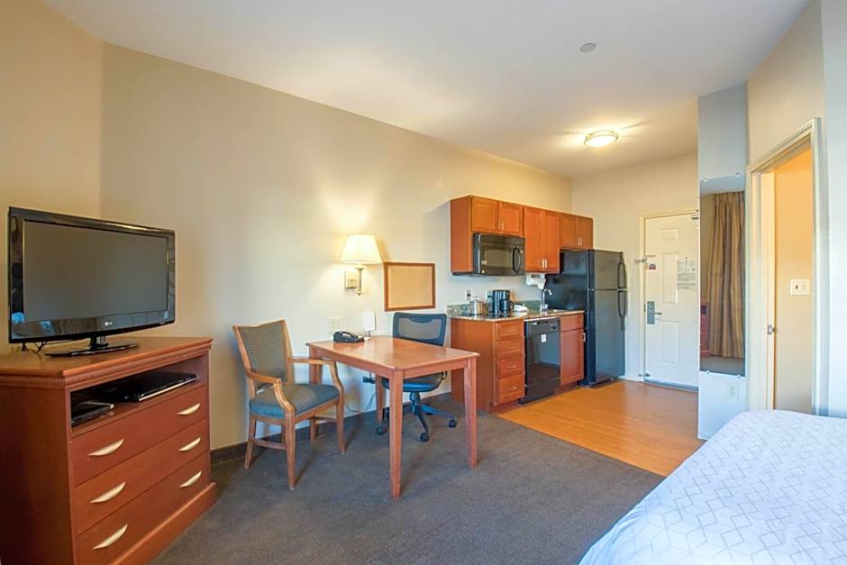 Western Slope Suites Parachute