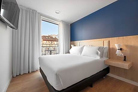 Deluxe Double Room with Terrace