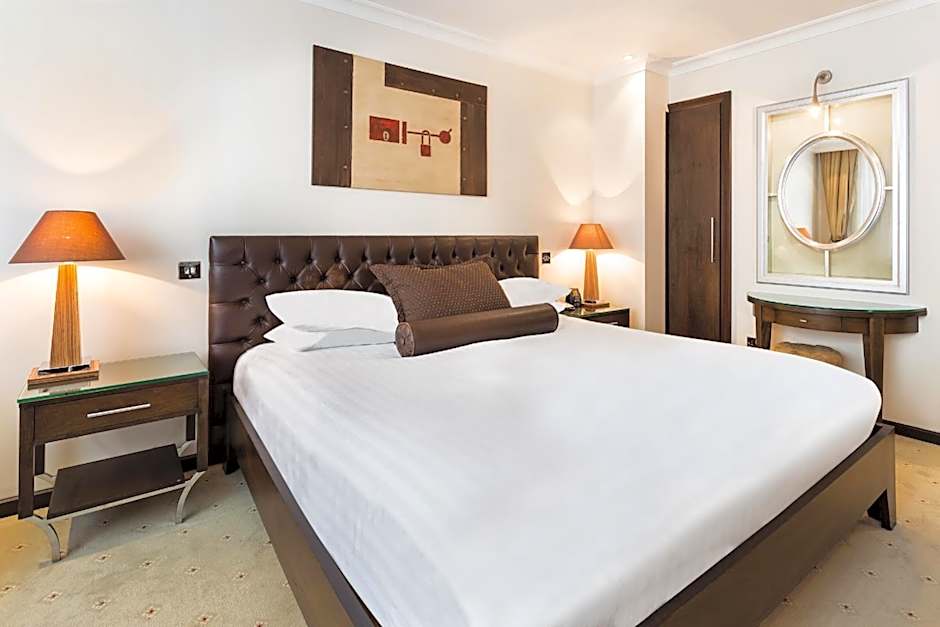 Courthouse Hotel London