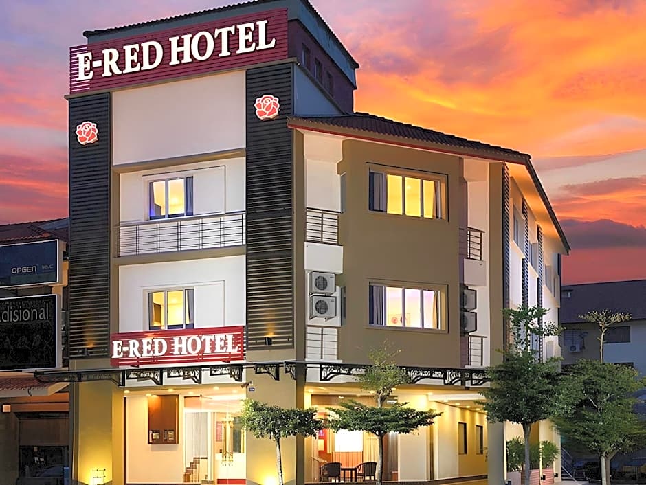 Ernes Hotel Bayu Mutiara