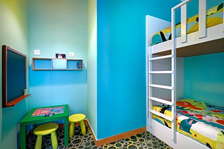 Kids Suite with One Queen Bed and Two Bunk Beds