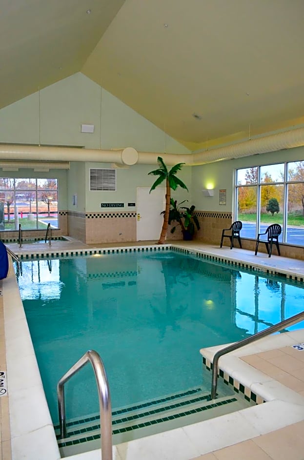 Country Inn & Suites by Radisson, Bentonville South - Rogers, AR