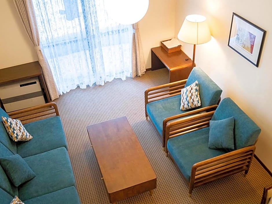 HOLIDAY VILLA Hotel & Resort KARUIZAWA