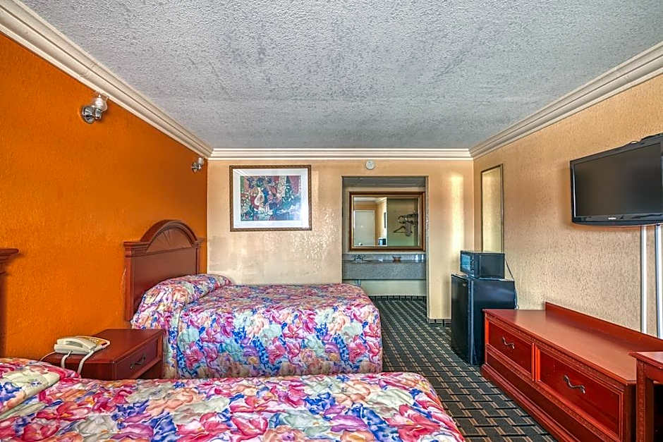 Budget Inn and Suites
