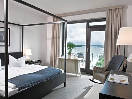 Standard Double Room - Lake View Balcony