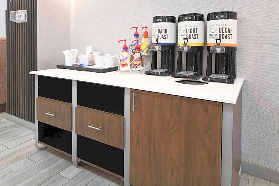 Hampton Inn By Hilton Bryant