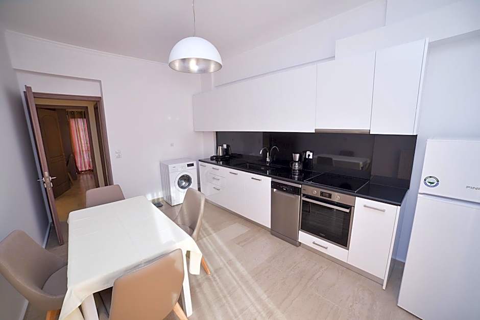 Apartments Stoudios Georgias