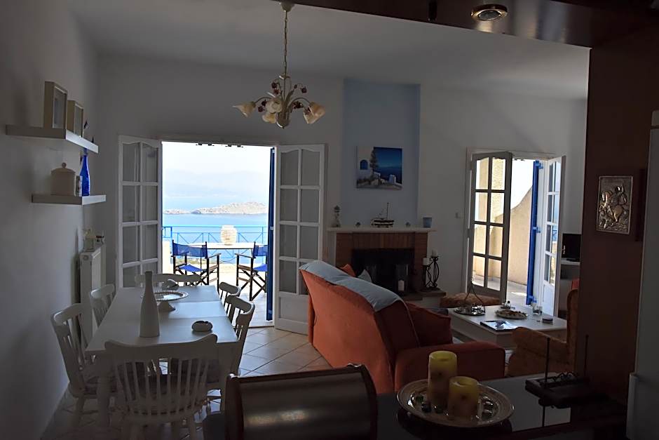 Villa Iokasti sea View