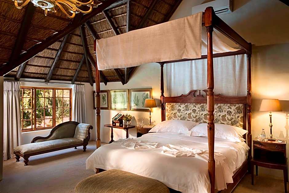 Hunters Country House